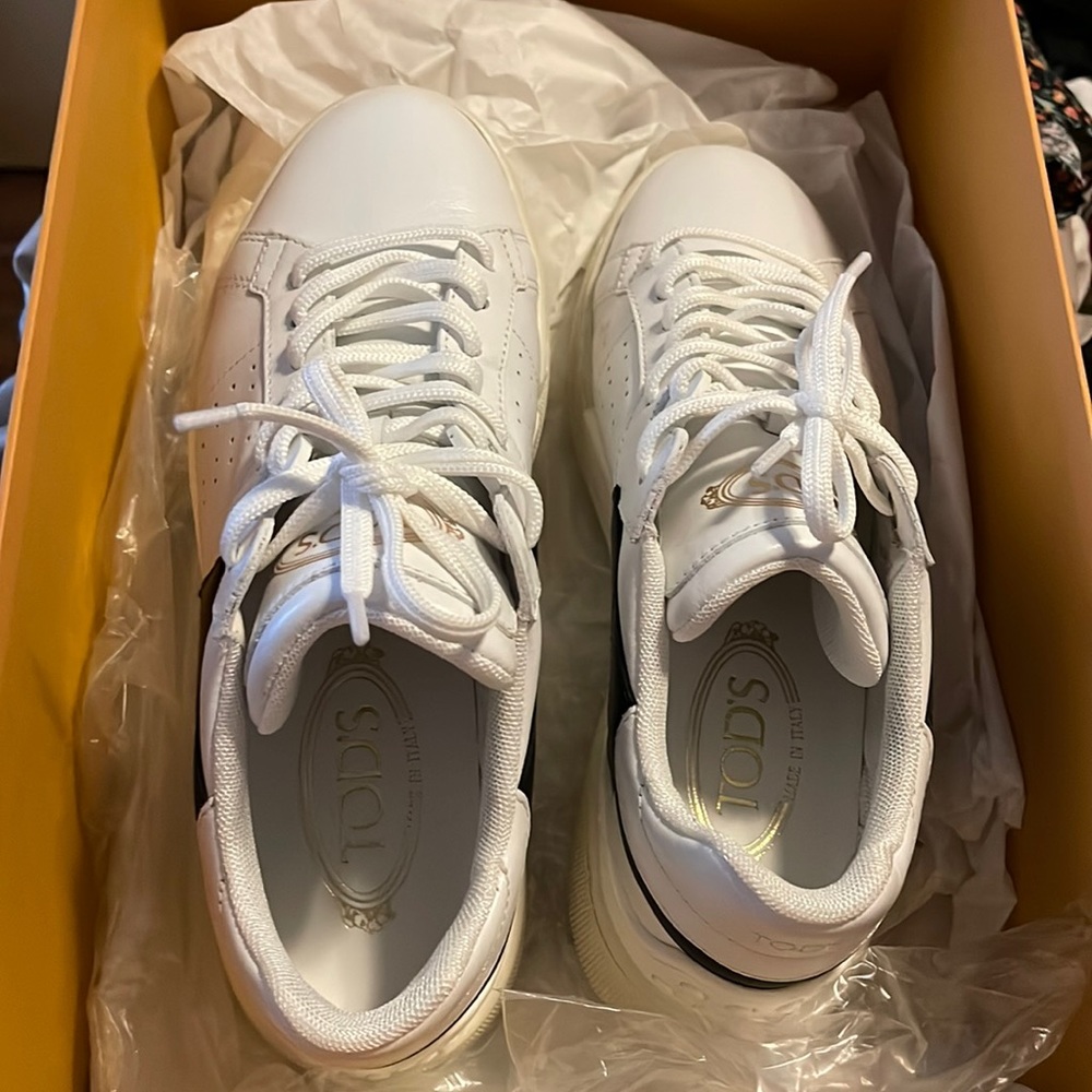 TOD’s Leather Sneakers